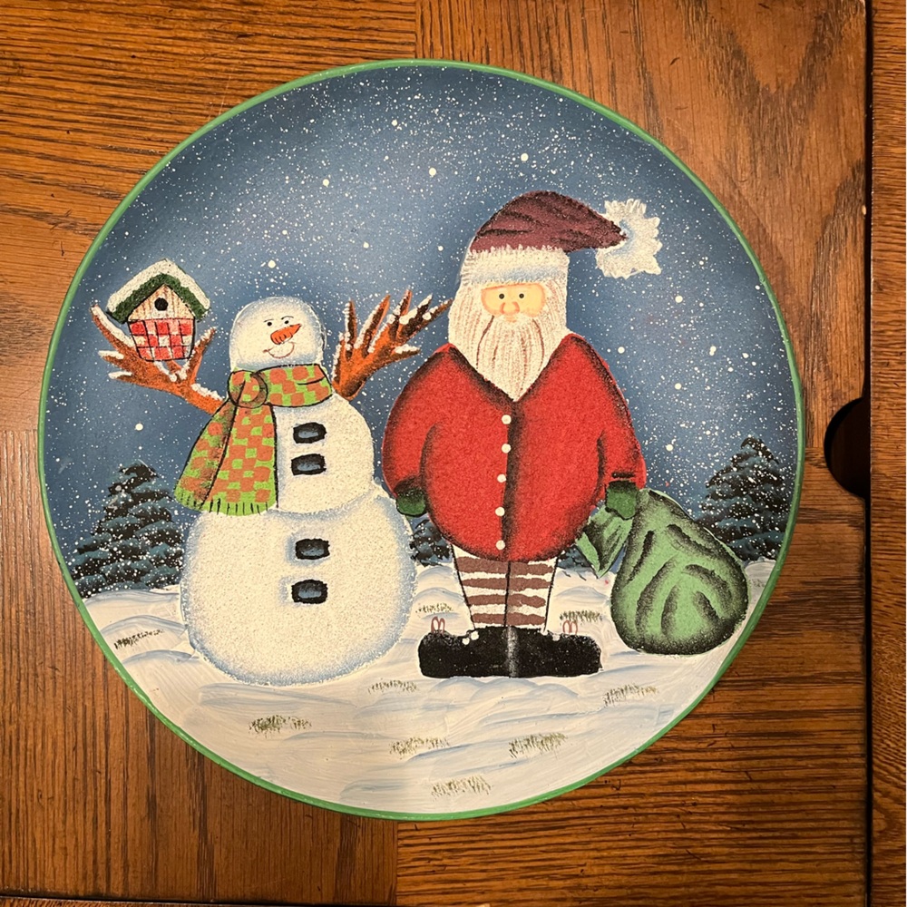 Christmas plate with Santa winter scene